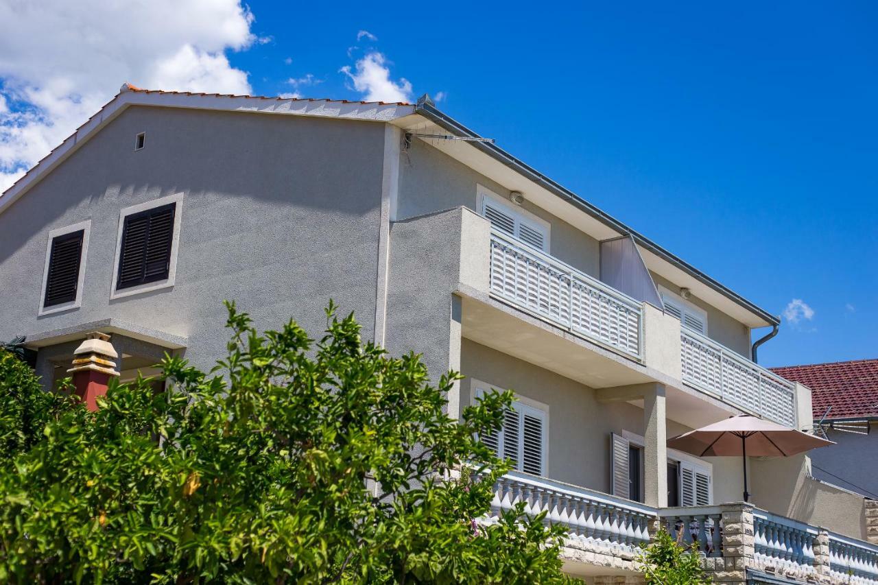 Apartments Rose Trogir Eksteriør bilde