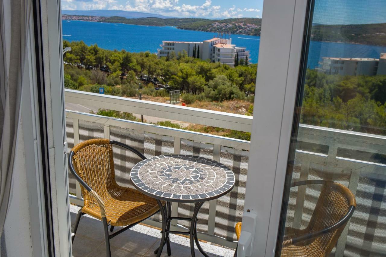 Apartments Rose Trogir Eksteriør bilde