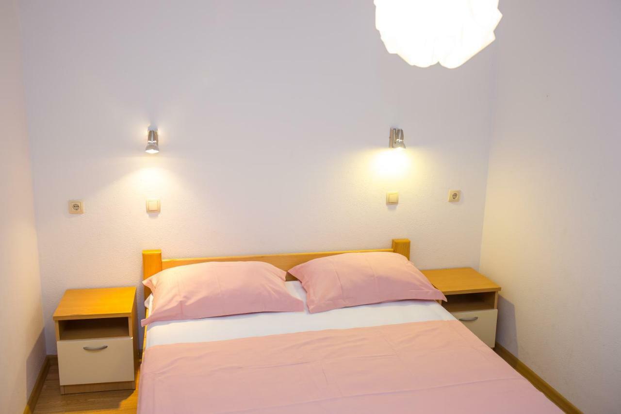 Apartments Rose Trogir Eksteriør bilde